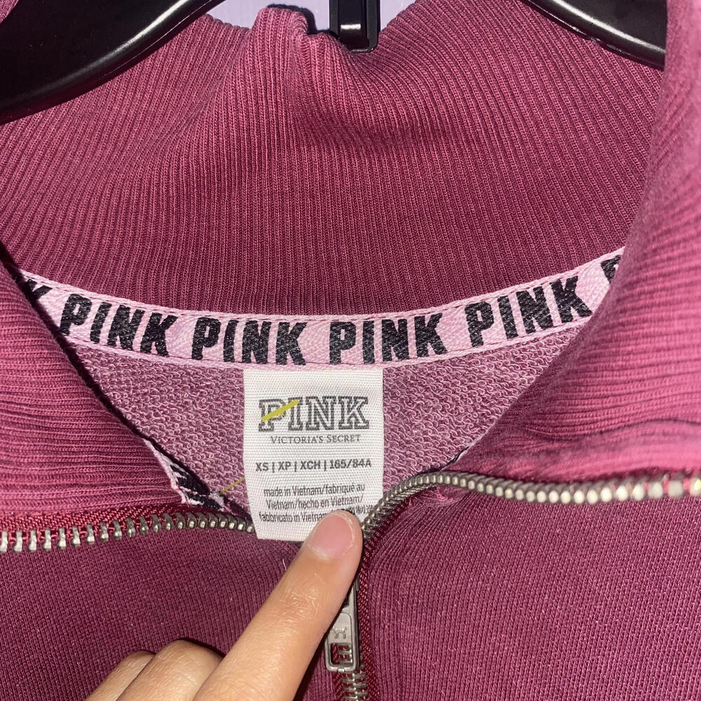 PINK Victoria’s Secret Burgundy Quarter Zip Pullover Size XS Logo Sleeve Top - Picture 4 of 4